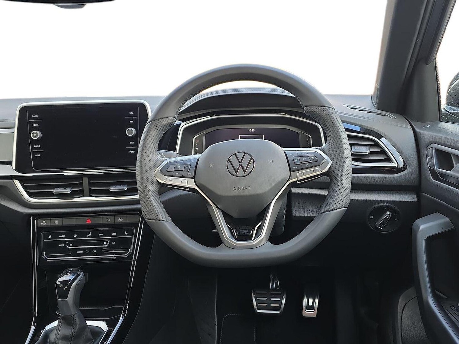 Used Volkswagen T-Roc 2025 for sale - 76725823: Photo 9