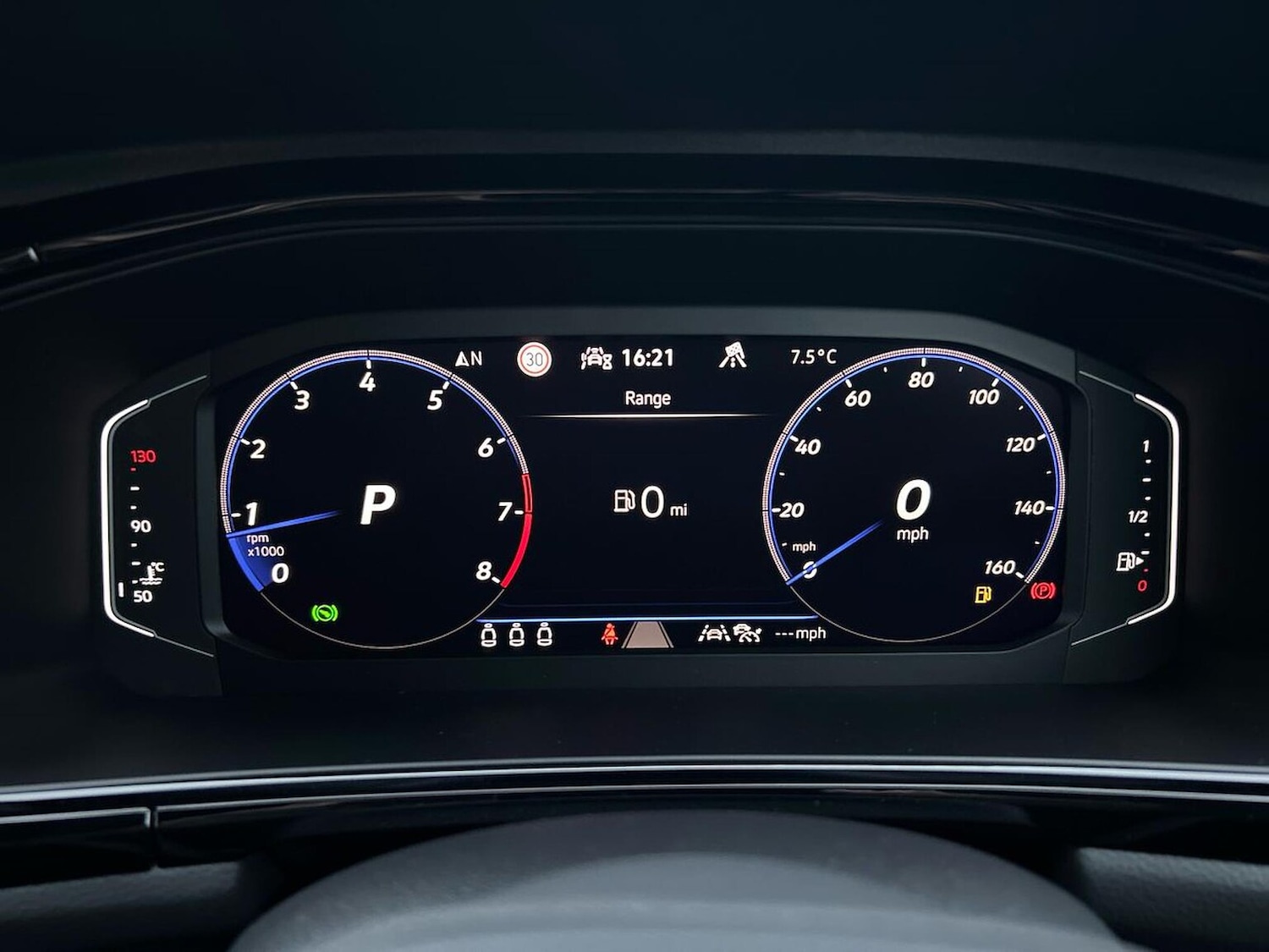 Used Volkswagen T-Roc 2025 for sale - 77488868: Photo 10