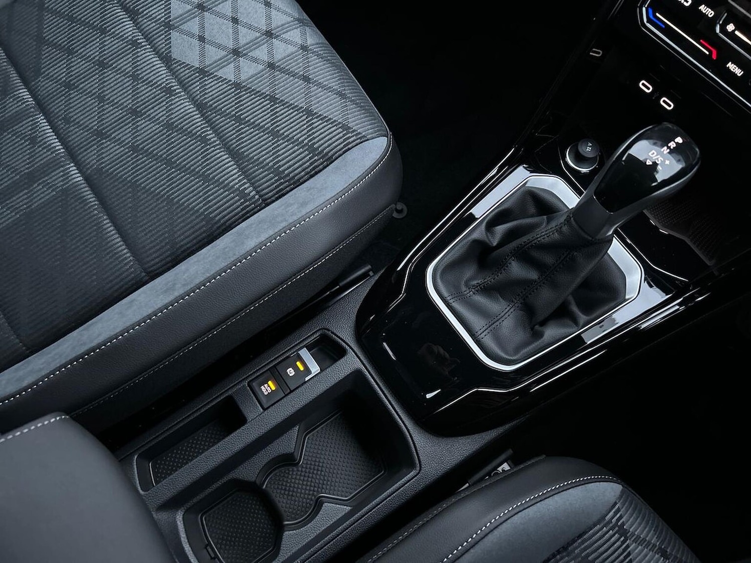 Used Volkswagen T-Roc 2025 for sale - 77488868: Photo 13