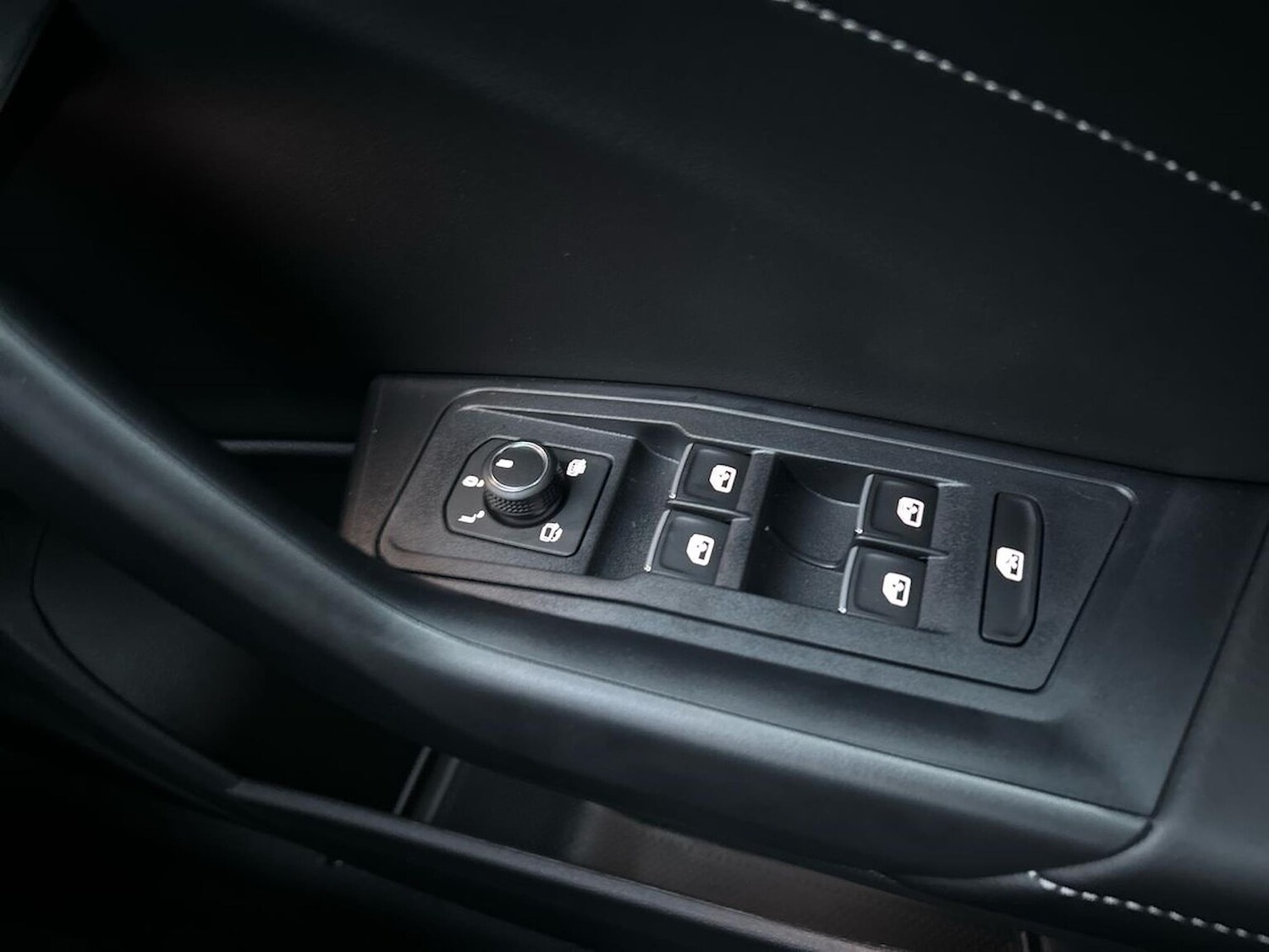 Used Volkswagen T-Roc 2025 for sale - 77488868: Photo 21