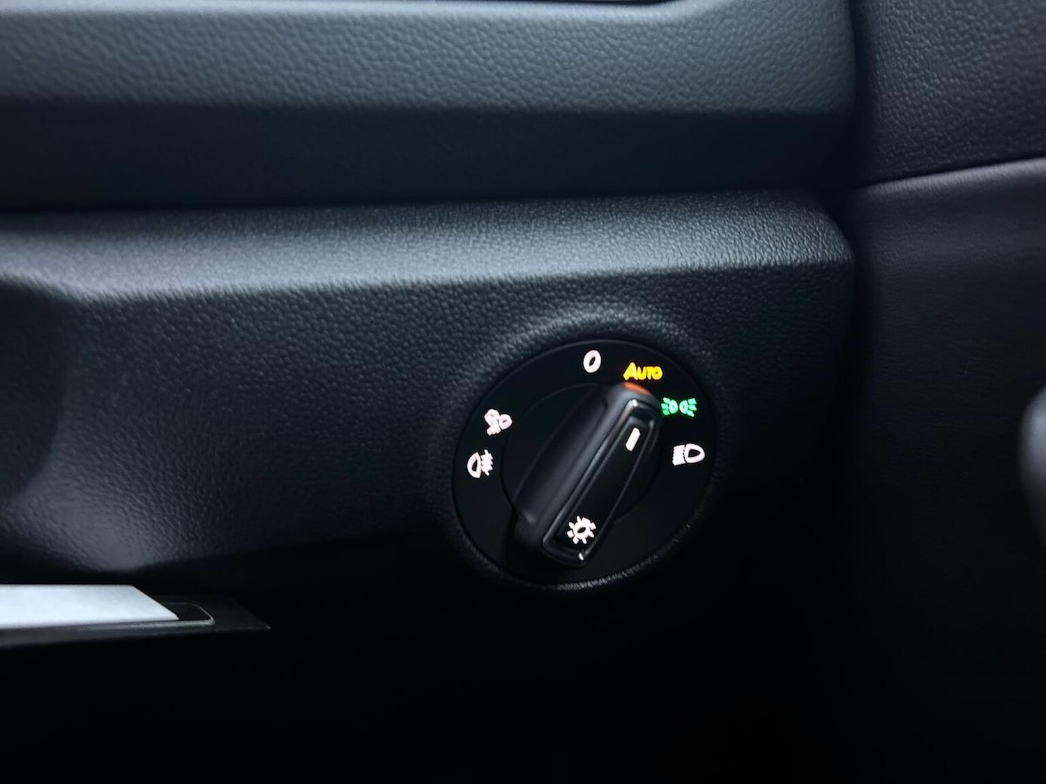 Used Volkswagen T-Roc 2025 for sale - 77488868: Photo 22