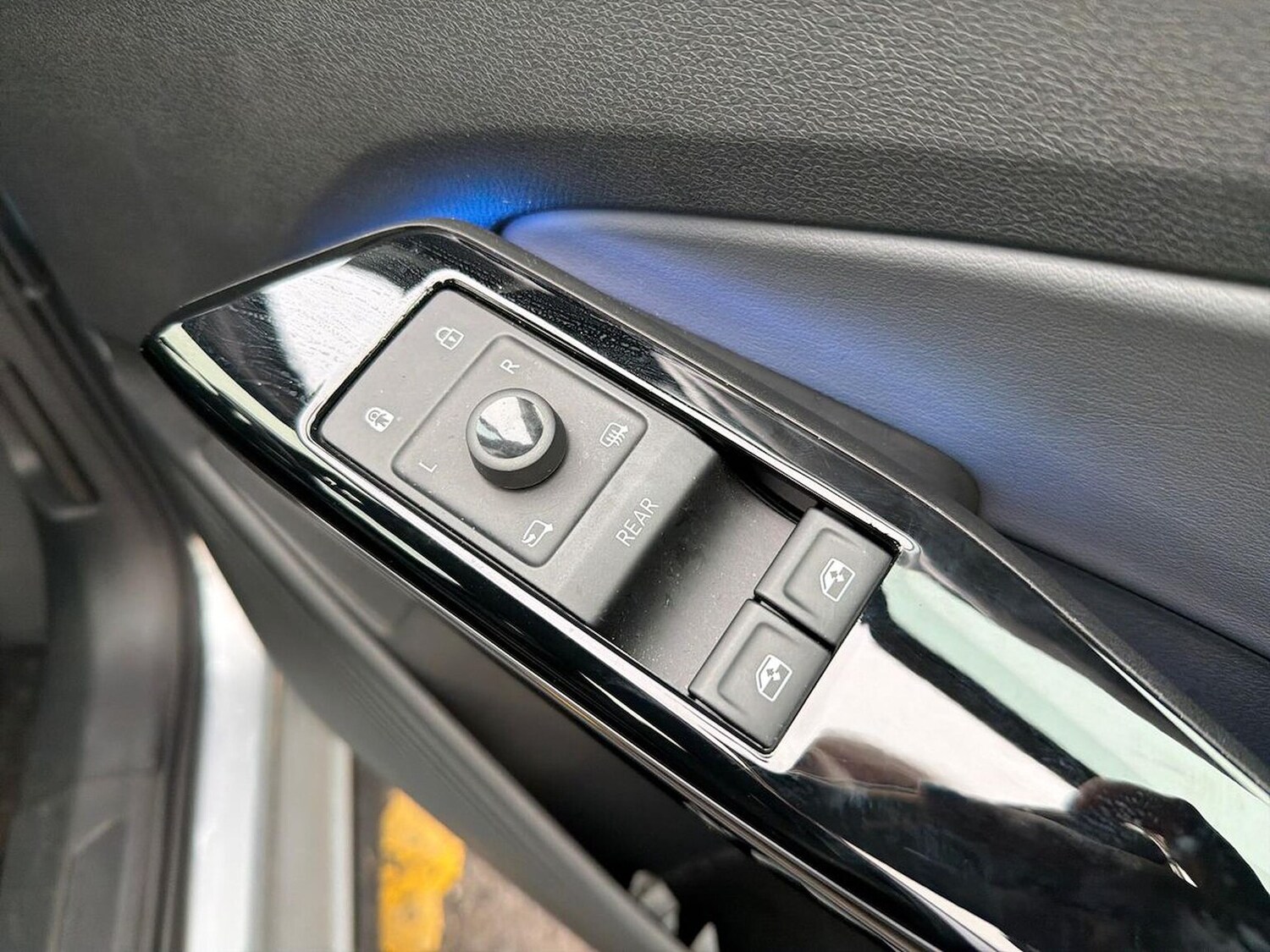 Used Volkswagen ID.4 2023 for sale - 77488858: Photo 21