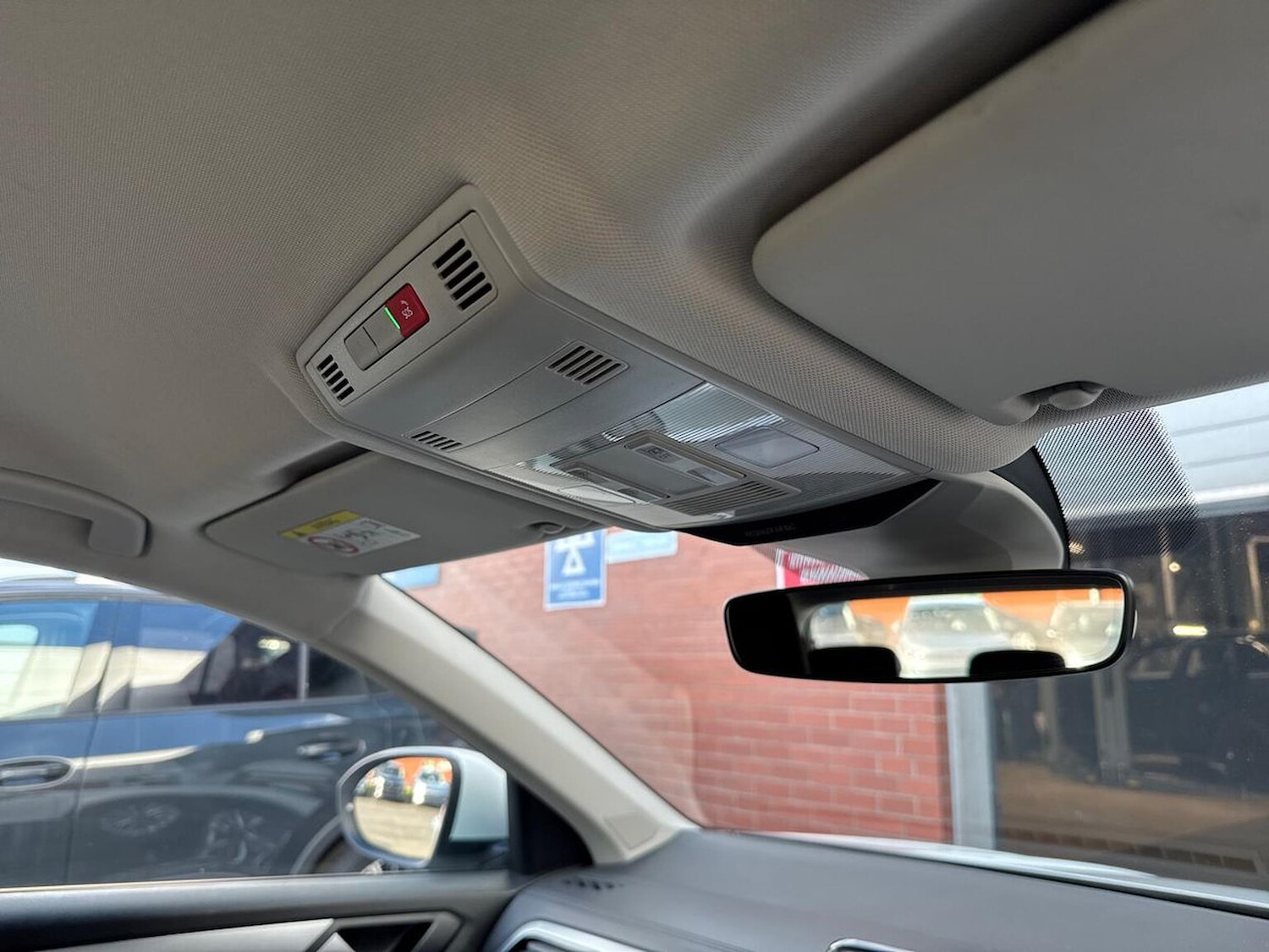 Used Volkswagen T-Roc 2022 for sale - 76439772: Photo 14