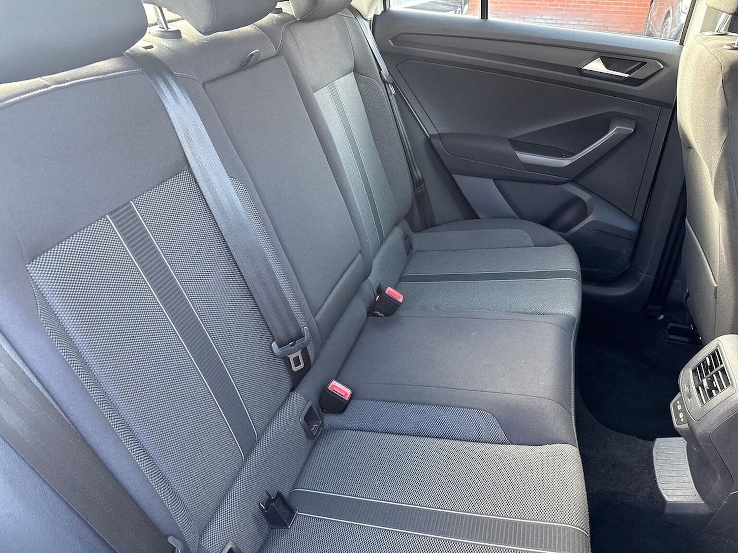 Used Volkswagen T-Roc 2022 for sale - 76439772: Photo 16