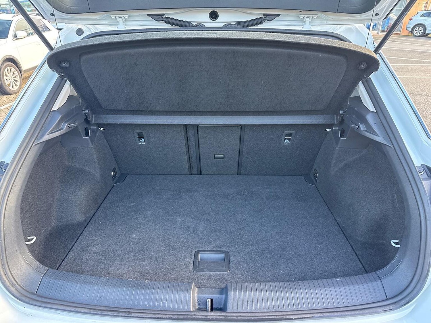 Used Volkswagen T-Roc 2022 for sale - 76439772: Photo 17