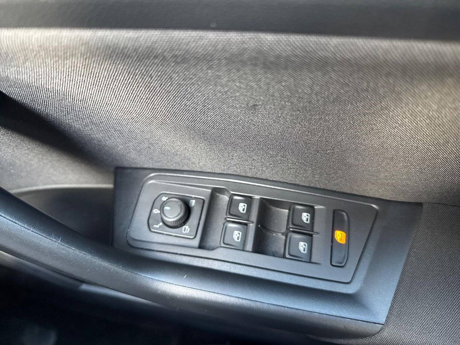 Used Volkswagen T-Roc 2022 for sale - 76439772: Photo 21