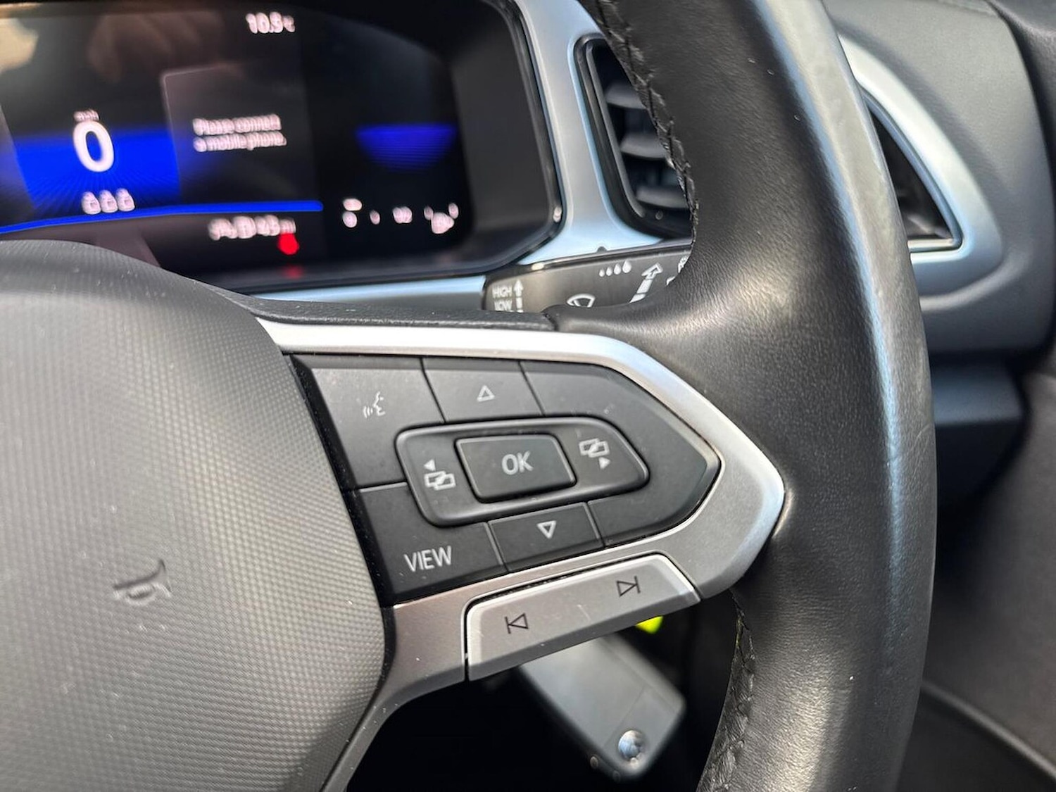 Used Volkswagen T-Roc 2022 for sale - 76439772: Photo 26