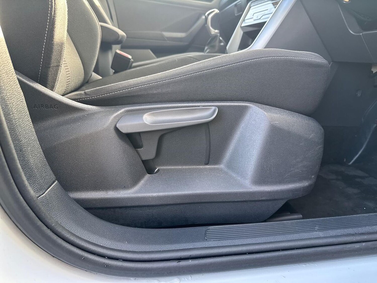 Used Volkswagen T-Roc 2022 for sale - 76439772: Photo 30