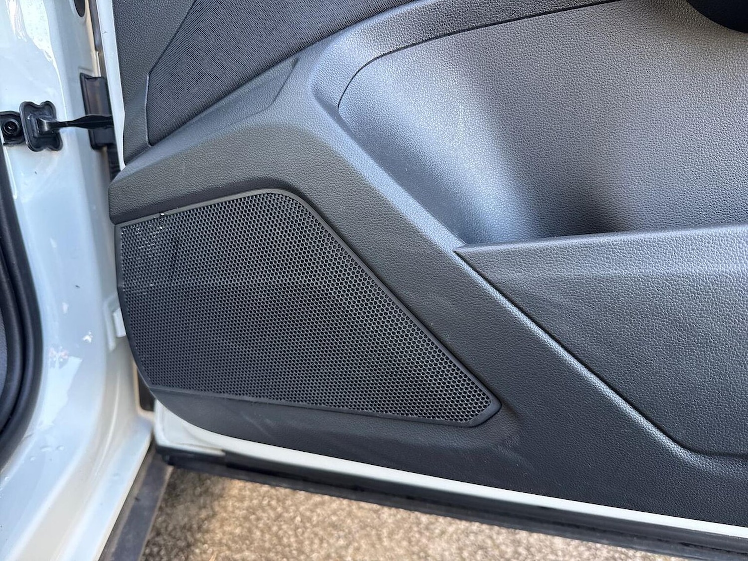 Used Volkswagen T-Roc 2022 for sale - 76439772: Photo 31