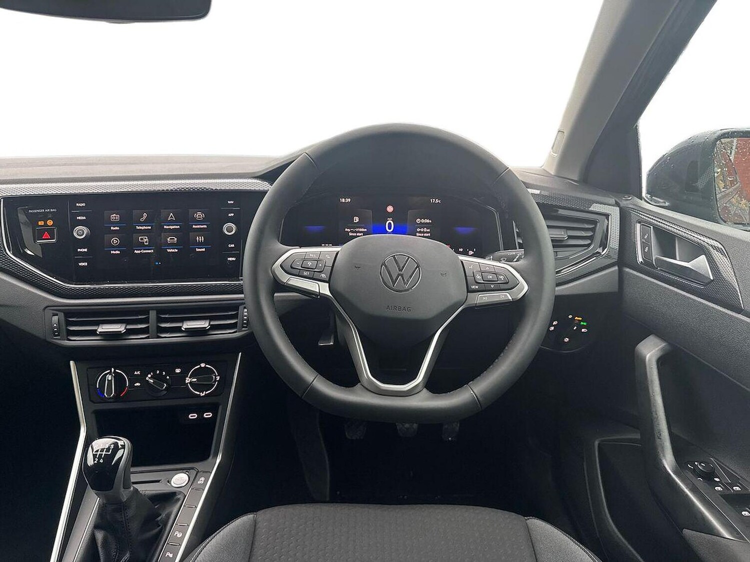 Used Volkswagen Taigo 2025 for sale - 76177599: Photo 9