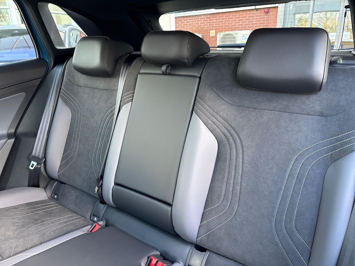 Used Volkswagen ID.4 2025 for sale - 76741235: Photo 16