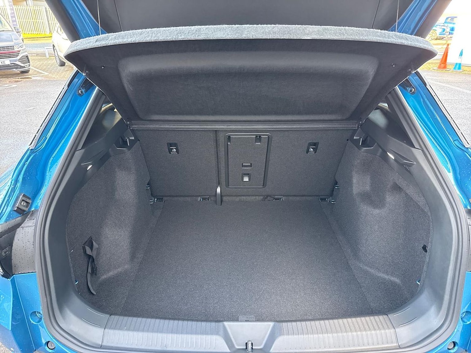 Used Volkswagen ID.4 2025 for sale - 76741235: Photo 17