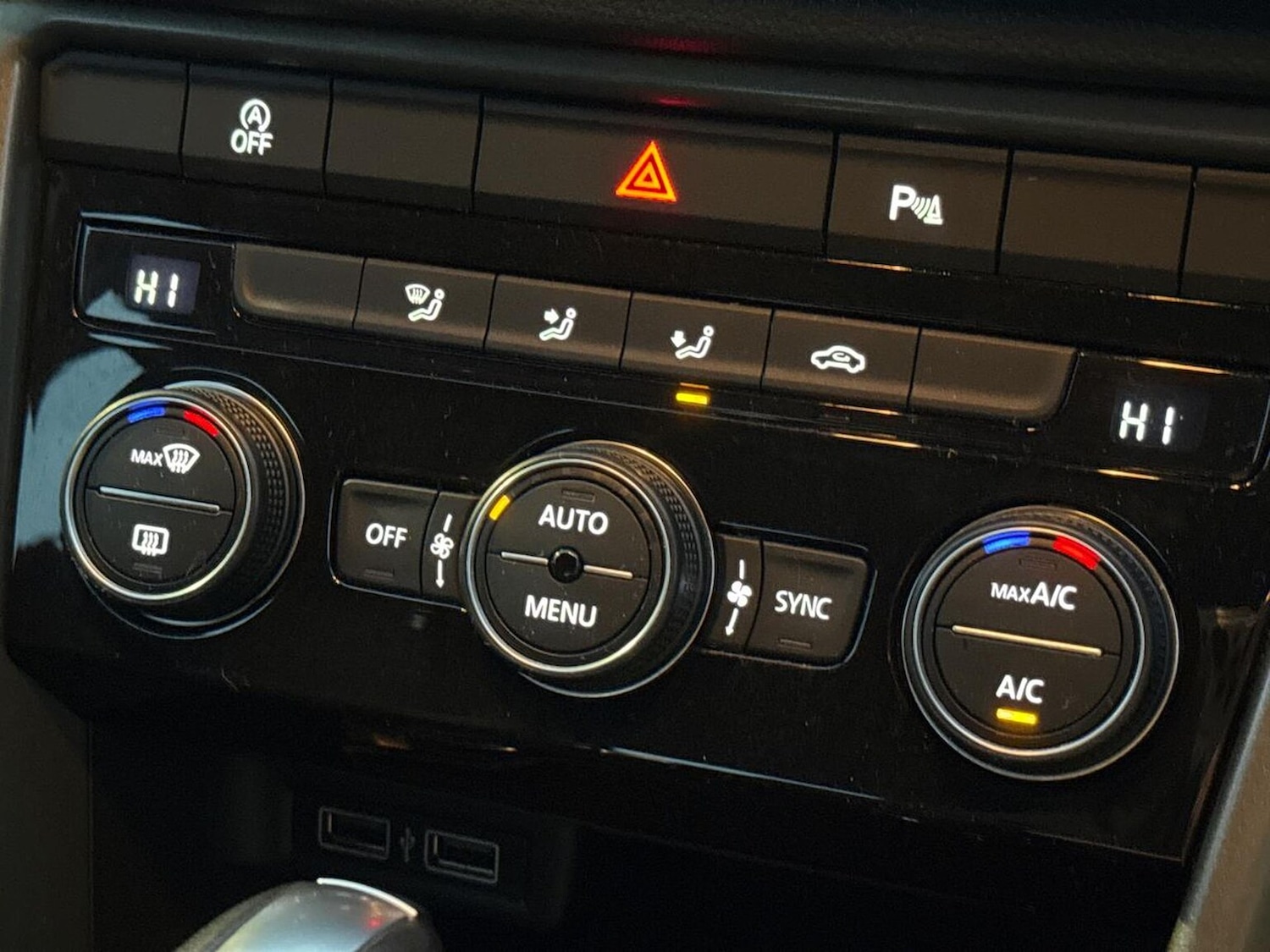 Used Volkswagen T-Roc 2020 for sale - 76547691: Photo 12