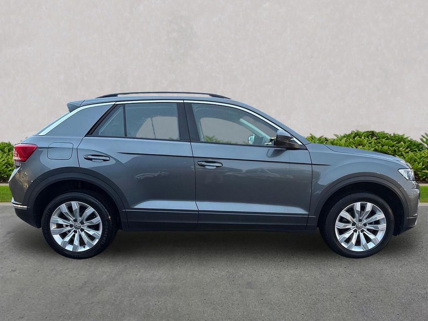 Used Volkswagen T-Roc 2020 for sale - 76547691: Photo 3