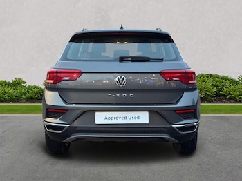Used Volkswagen T-Roc 2020 for sale - 76547691: Photo