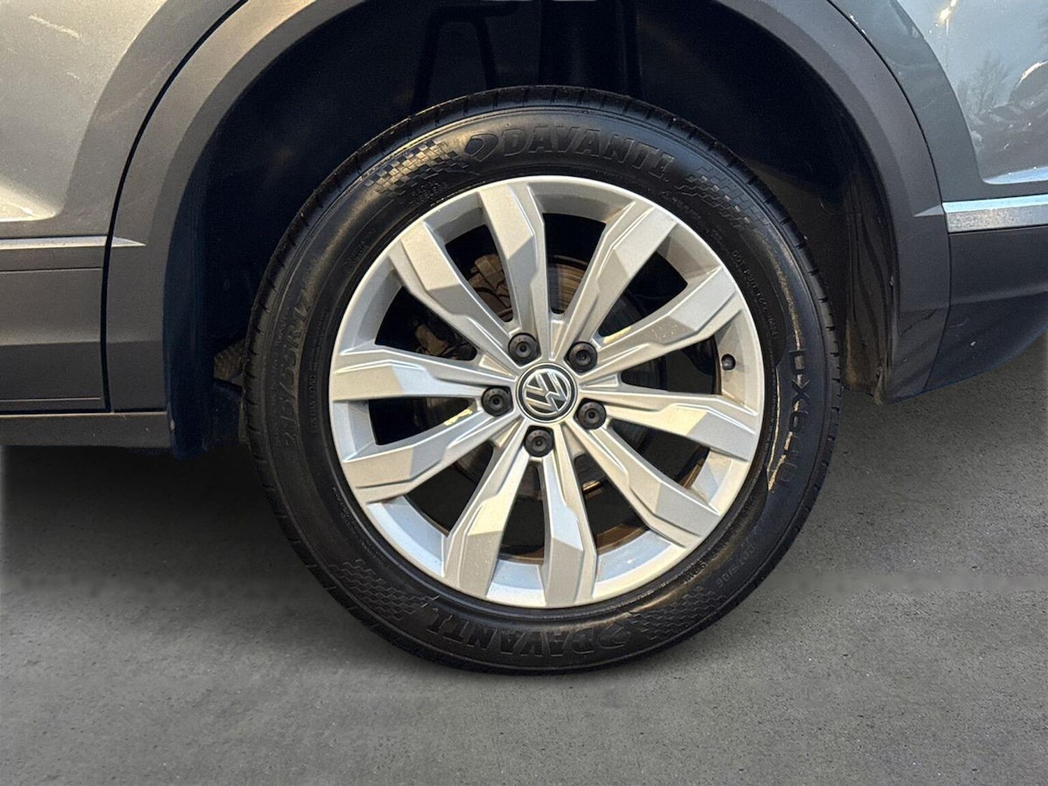 Used Volkswagen T-Roc 2020 for sale - 76547691: Photo 6