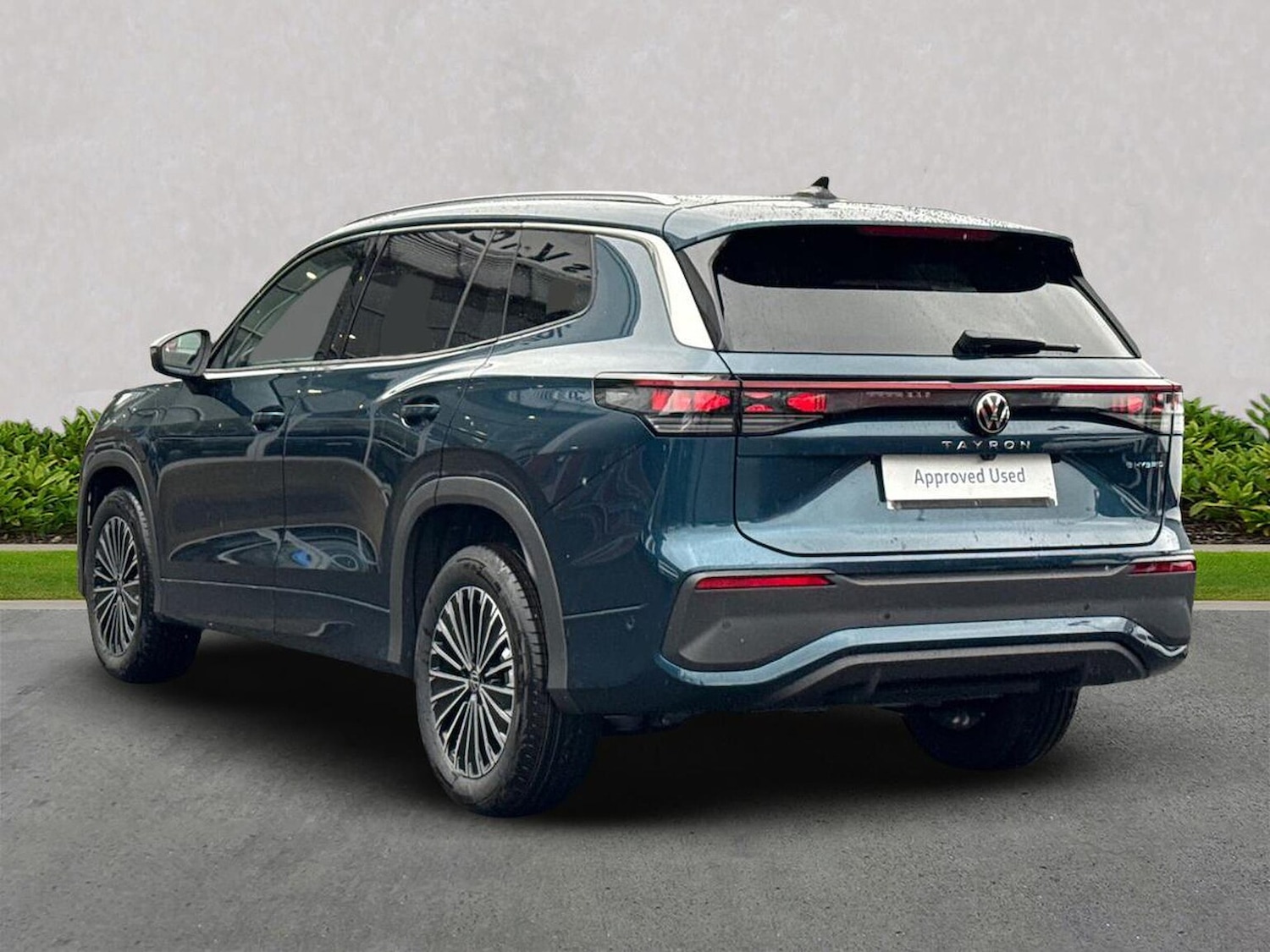 Used Volkswagen Touran 2025 for sale - 77635487: Photo 2