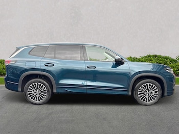 Used Volkswagen Touran 2025 for sale - 77635487: Photo