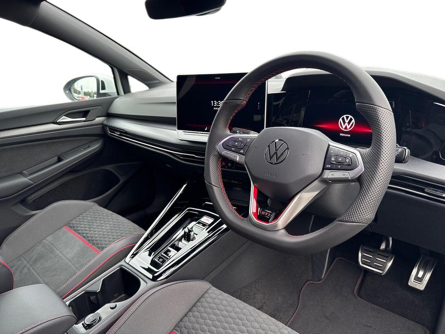 Used Volkswagen Golf 2025 for sale - 76107132: Photo 15