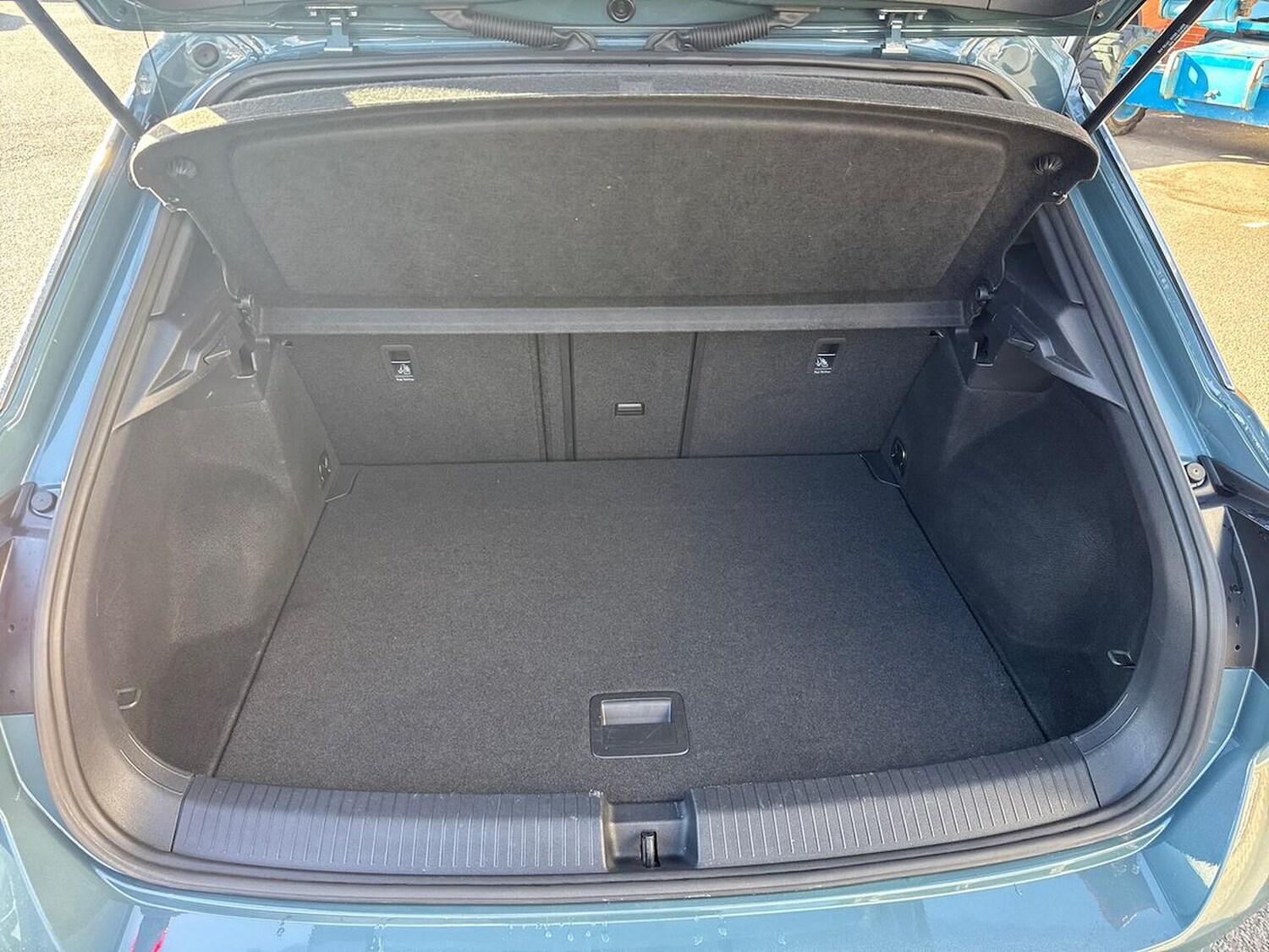 Used Volkswagen T-Roc 2022 for sale - 76046078: Photo 17