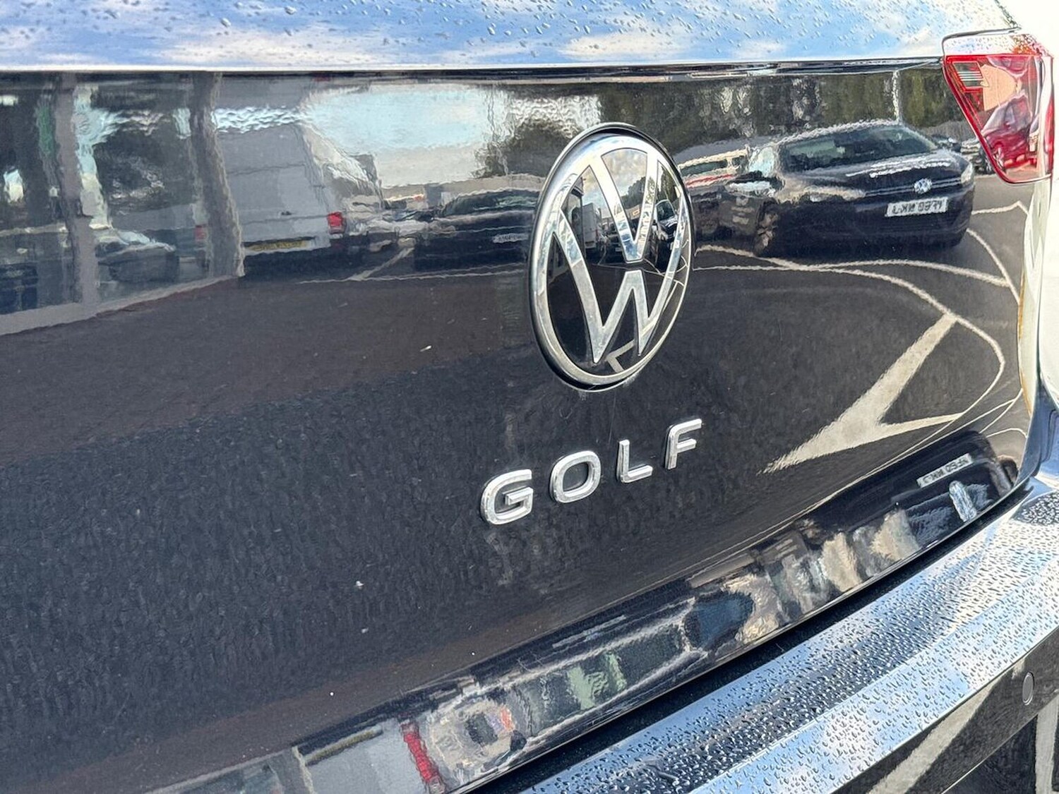 Used Volkswagen Golf 2020 for sale - 76127174: Photo 32