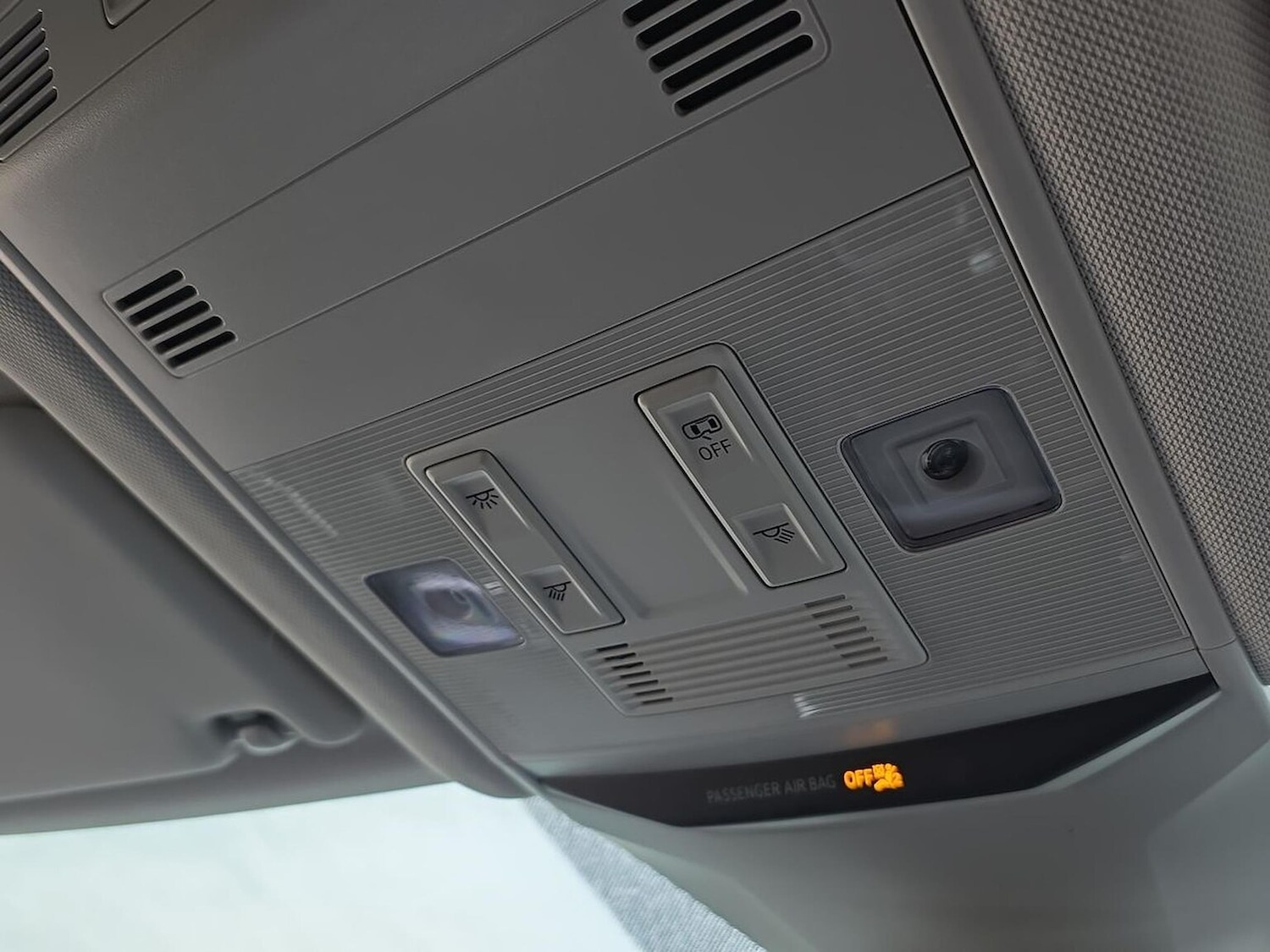 Used Volkswagen T-Roc 2023 for sale - 76444503: Photo 14