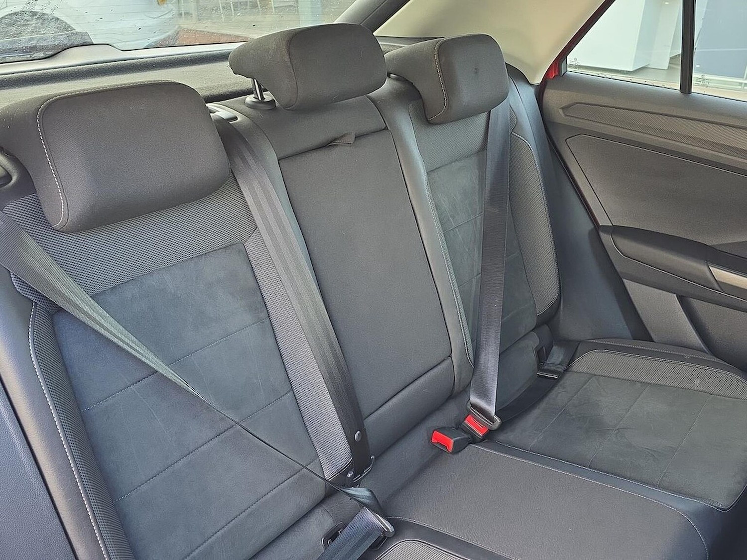 Used Volkswagen T-Roc 2023 for sale - 76444503: Photo 16