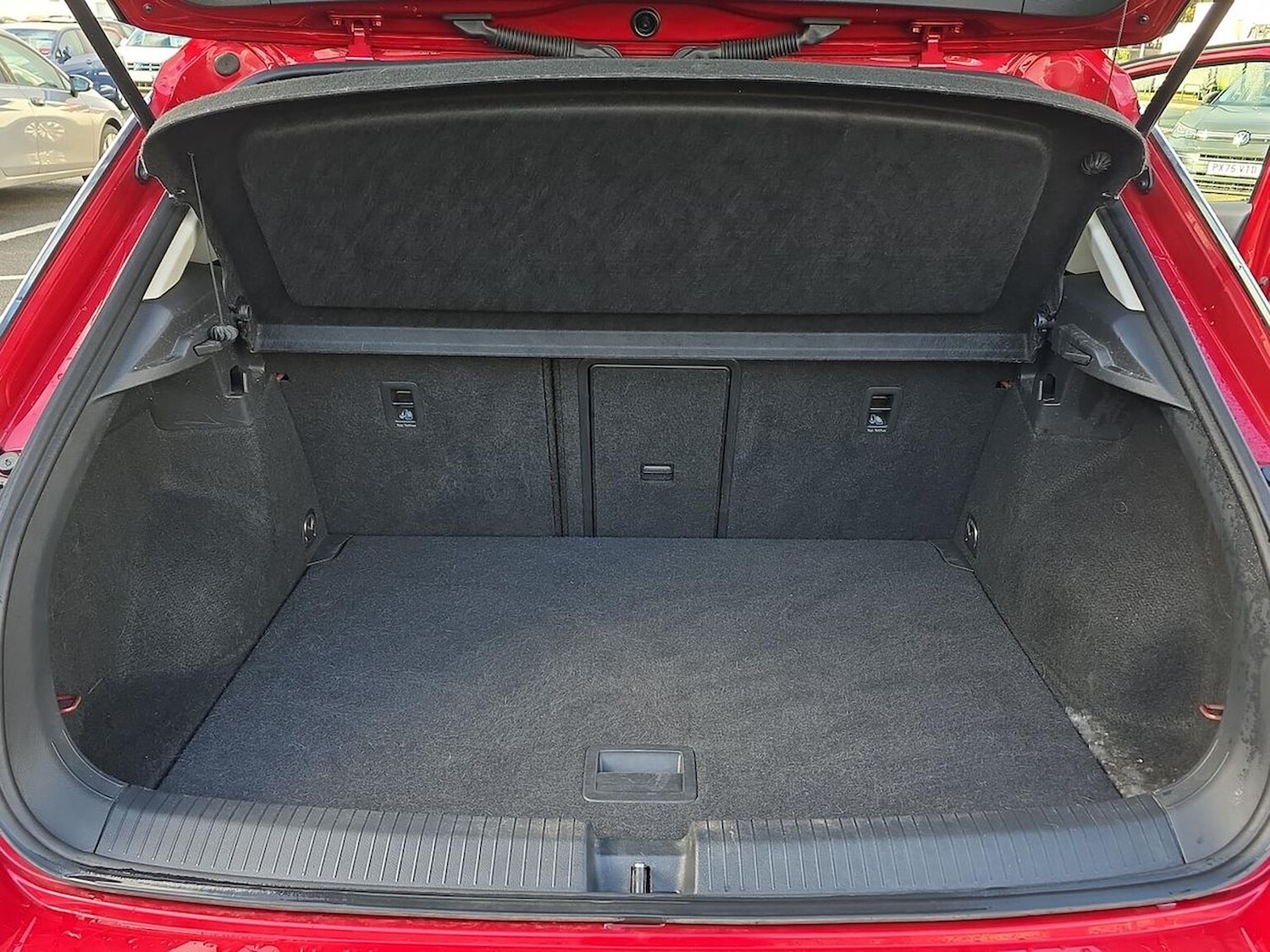 Used Volkswagen T-Roc 2023 for sale - 76444503: Photo 17