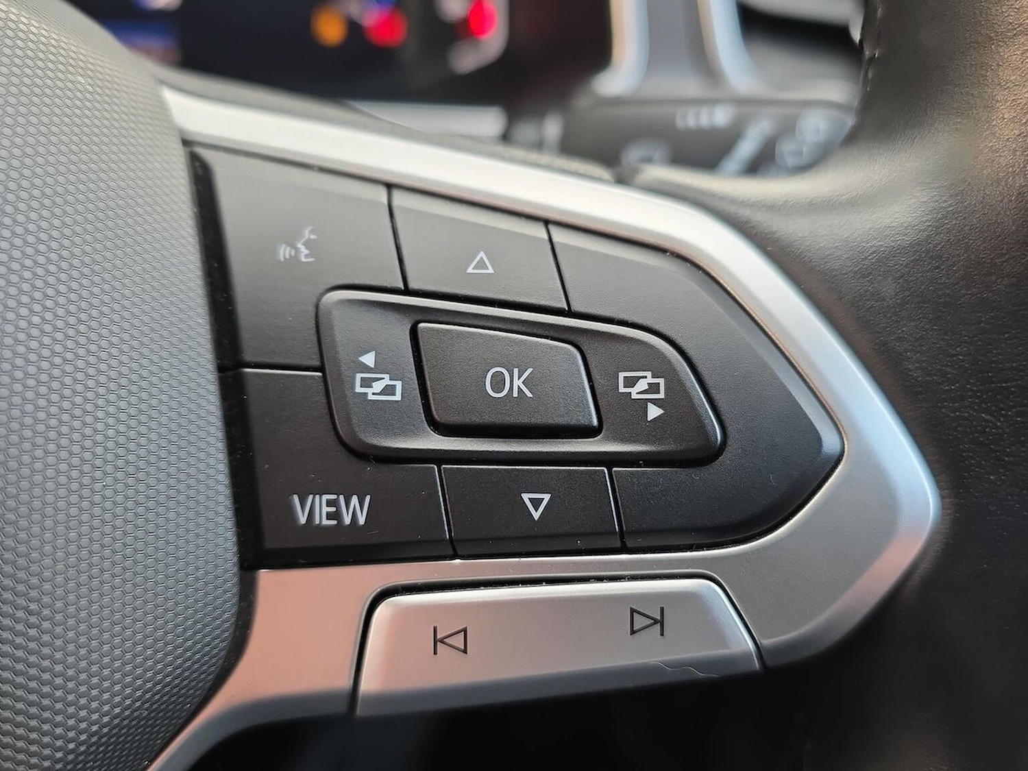 Used Volkswagen T-Roc 2023 for sale - 76444503: Photo 26