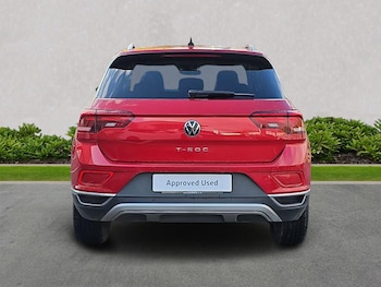 Used Volkswagen T-Roc 2023 for sale - 76444503: Photo