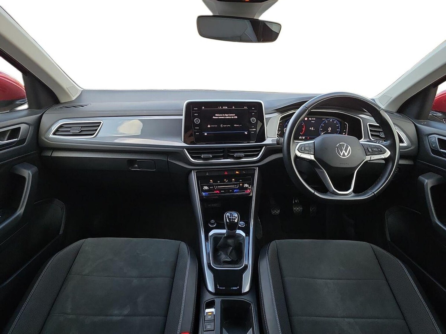 Used Volkswagen T-Roc 2023 for sale - 76444503: Photo 8