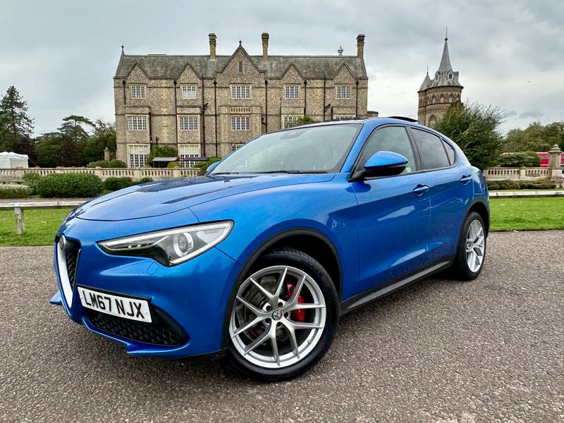 Used Alfa Romeo Stelvio 2017 for sale - 76018350: Photo 1