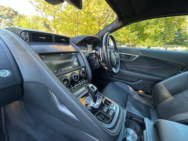 Used Jaguar F-Type 2020 for sale - 76104697: Photo 25