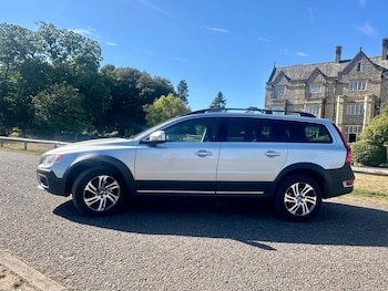 Used Volvo XC70 2013 for sale - 75689990: Photo