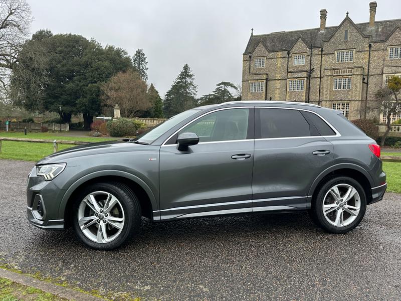 Used Audi Q3 2019 for sale - 77138381: Photo 11