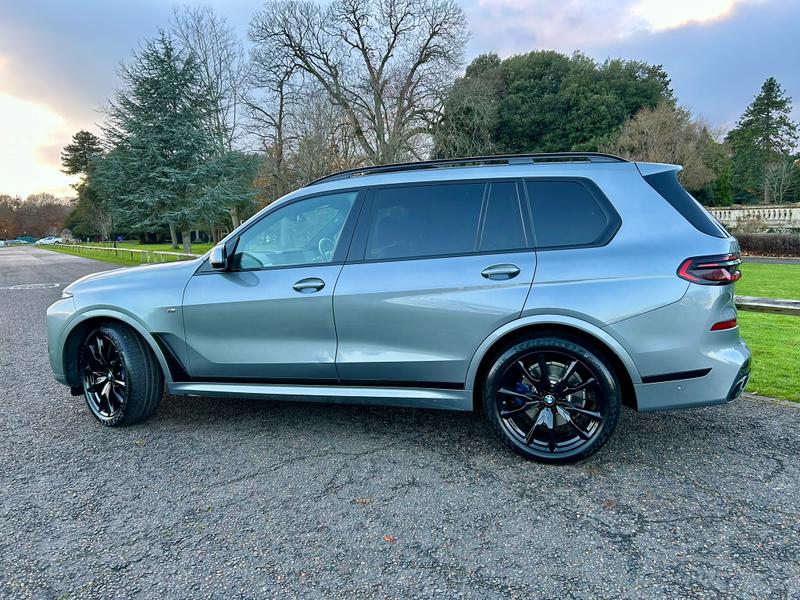 Used BMW X7 2023 for sale - 76766904: Photo 2