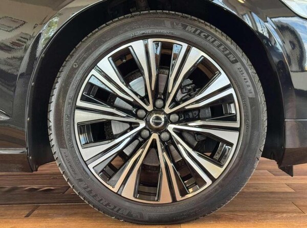Used Volvo V60 2023 for sale - 76312282: Photo 24