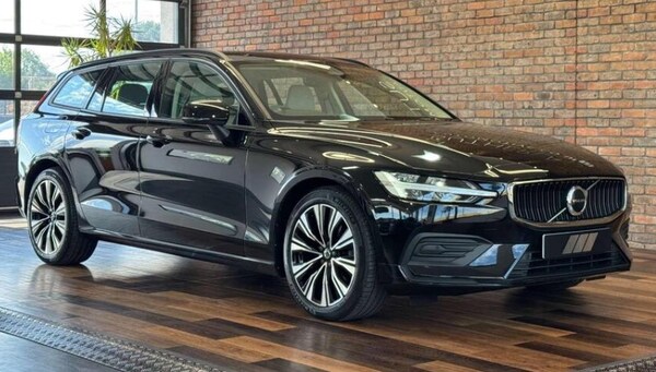 Used Volvo V60 2023 for sale - 76312282: Photo 4