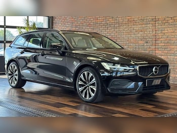 Used Volvo V60 2023 for sale - 76312282: Photo