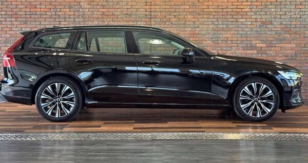 Used Volvo V60 2023 for sale - 76312282: Photo 5
