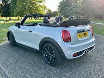 Used MINI Convertible 2018 for sale - 75880948: Photo