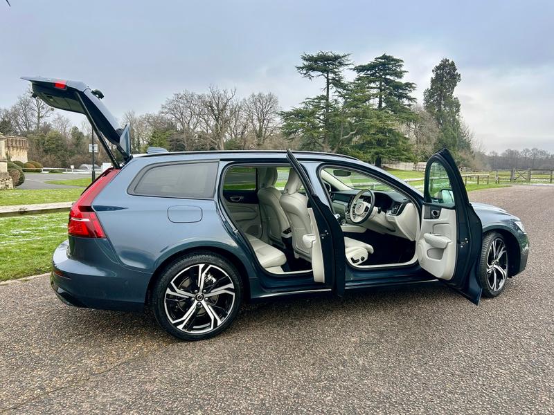 Used Volvo V60 2025 for sale - 77113044: Photo 13