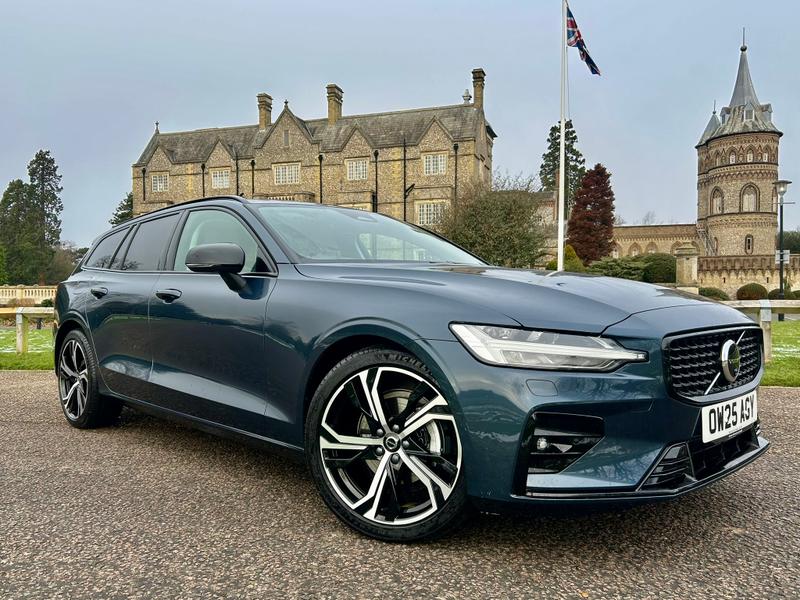 Used Volvo V60 2025 for sale - 77113044: Photo 2