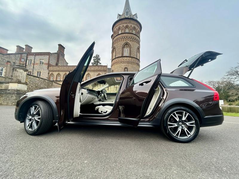 Used Volvo V90 Cross Country 2020 for sale - 77989149: Photo 18