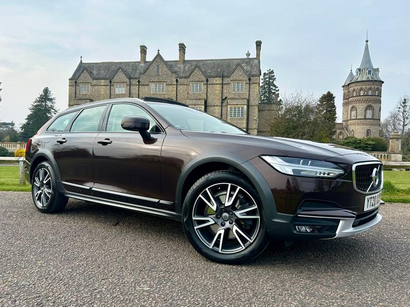 Used Volvo V90 Cross Country 2020 for sale - 77989149: Photo 4