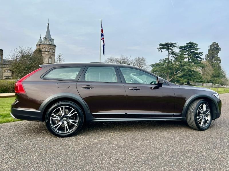 Used Volvo V90 Cross Country 2020 for sale - 77989149: Photo 5