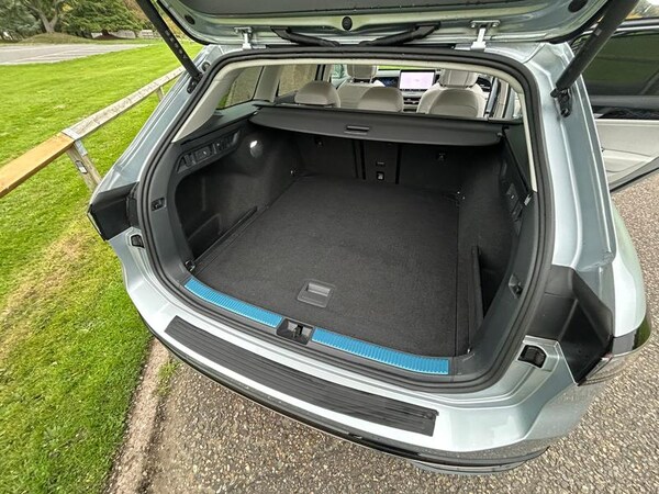 Used Volkswagen Passat 2024 for sale - 76234833: Photo 10