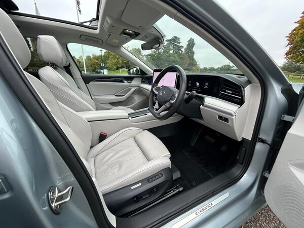 Used Volkswagen Passat 2024 for sale - 76234833: Photo 17