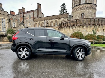 Used Volvo XC40 2021 for sale - 76350395: Photo