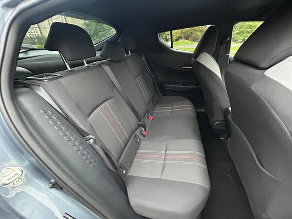 Used Toyota C-HR 2023 for sale - 76255437: Photo 17
